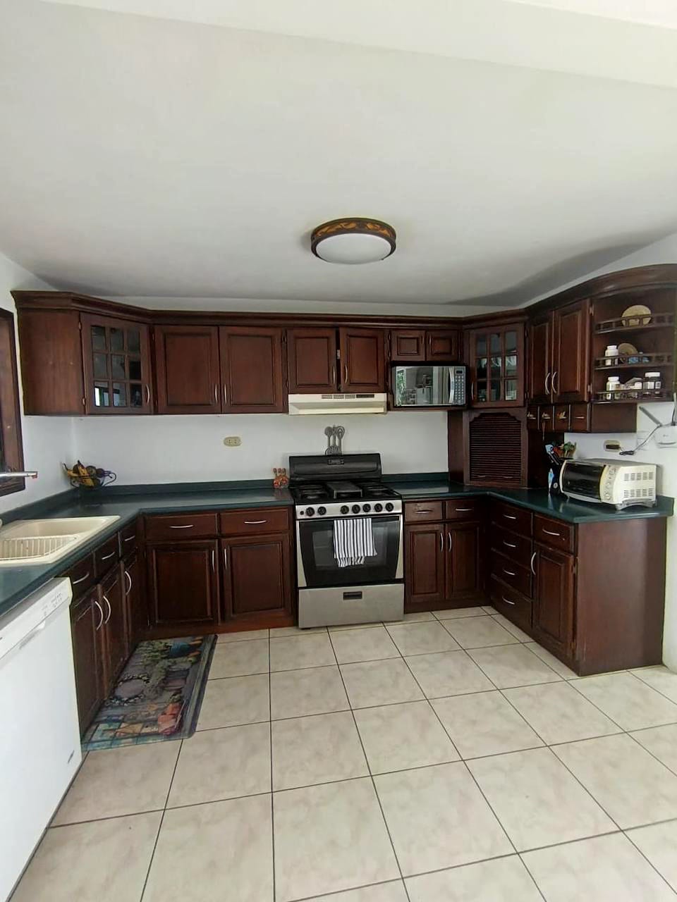 VENTA DE PROPIEDAD EXCLUSIVA EN SAN CRISTOBAL, ZONA 8 DE MIXCO — foto 7 de 12