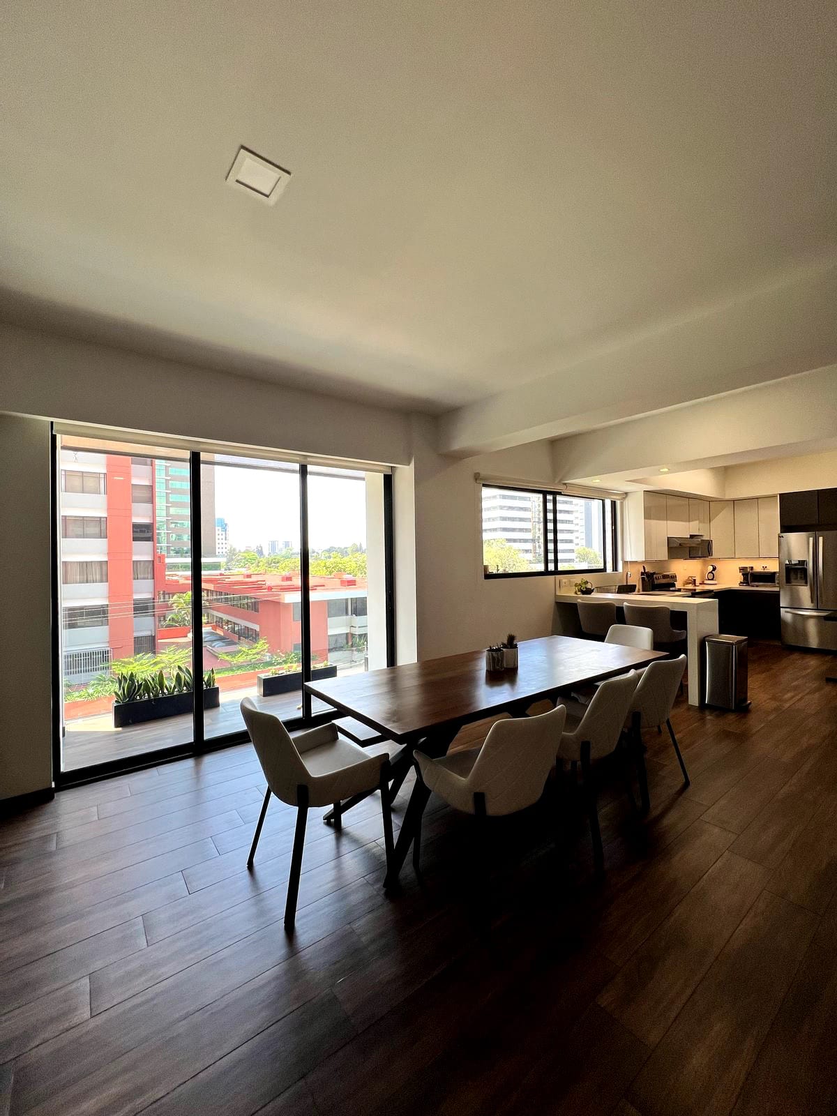 🏙️ Apartamento en Venta – Edificio Casa Clara, Zona 10 — foto 3 de 11