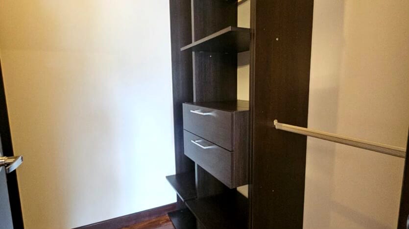 🏙️ APARTAMENTO EN VENTA Edificio Lantana, Zona 14 — foto 4 de 5