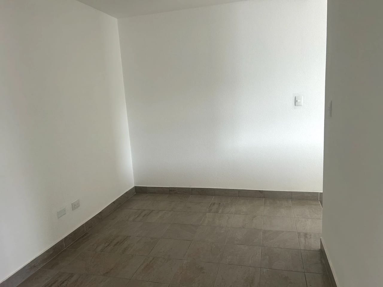 🏢 BODEGA EN ALQUILER | Tunas 8 — El Naranjo — foto 11 de 14