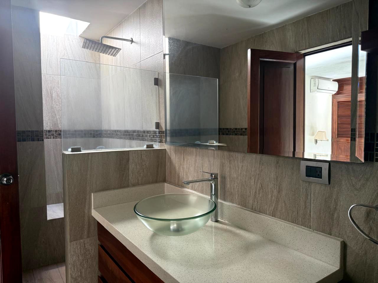 🏡 CASA EN RENTA ZONA PRADERA ZONA 10 🏡 — foto 16 de 17