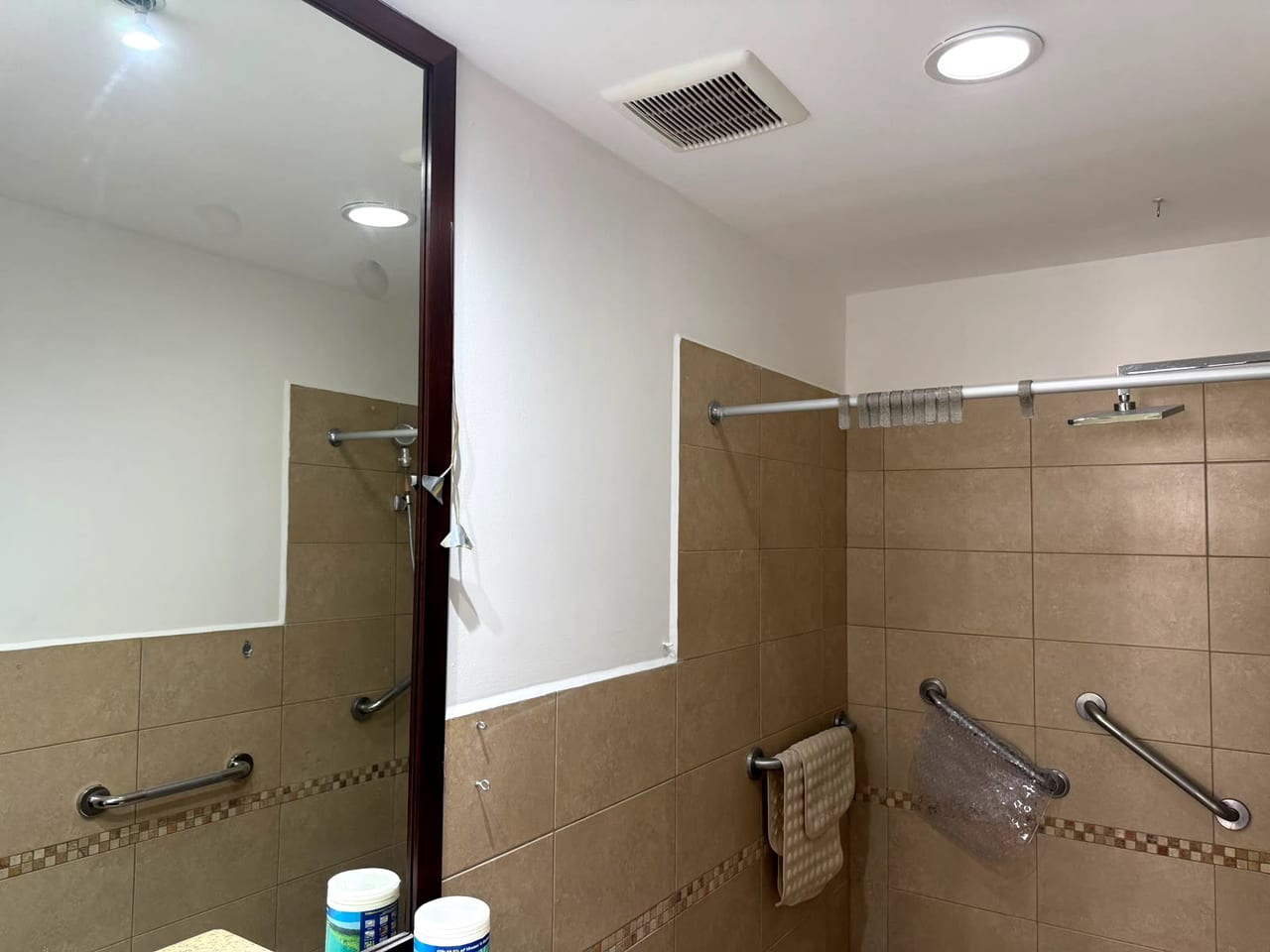 🏢 Apartamento en Alquiler – Edificio Botticelli 2, Zona 15 — foto 12 de 17