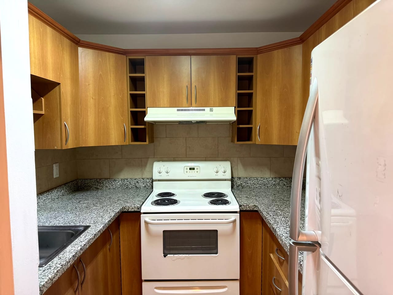 🏢 Apartamento en Venta – Edificio Bellini, Zona 14 — foto 11 de 13