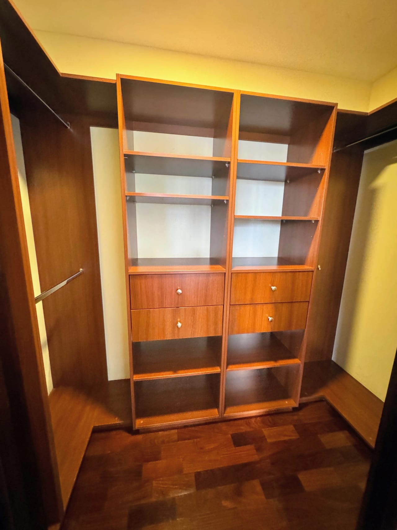 Venta Apartamento de Lujo, Edificio Santa María, Zona 10, Guatemala — foto 13 de 15