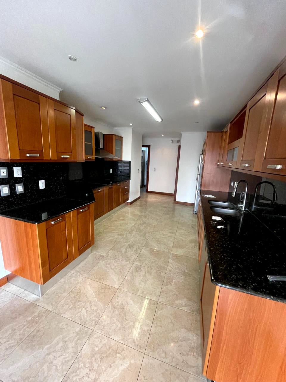 🏢 EN ALQUILER – TADEUS ZONA 14 — foto 15 de 17