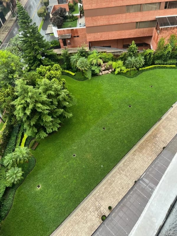 ALQUILER APARTAMENTO Y AMPLIO EDIFICIO BELLAGIO Zona 14 — foto 16 de 16